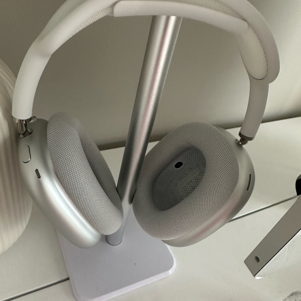 Apple Silver and White Headphones